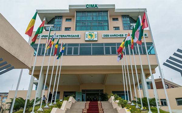 CIMA : De nouvelles règles de lutte contre le blanchiment des capitaux pour les compagnies d’assurance 